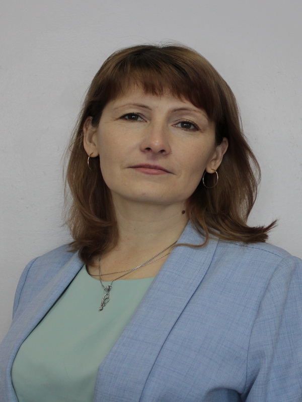 Попова Людмила Вениаминовна.