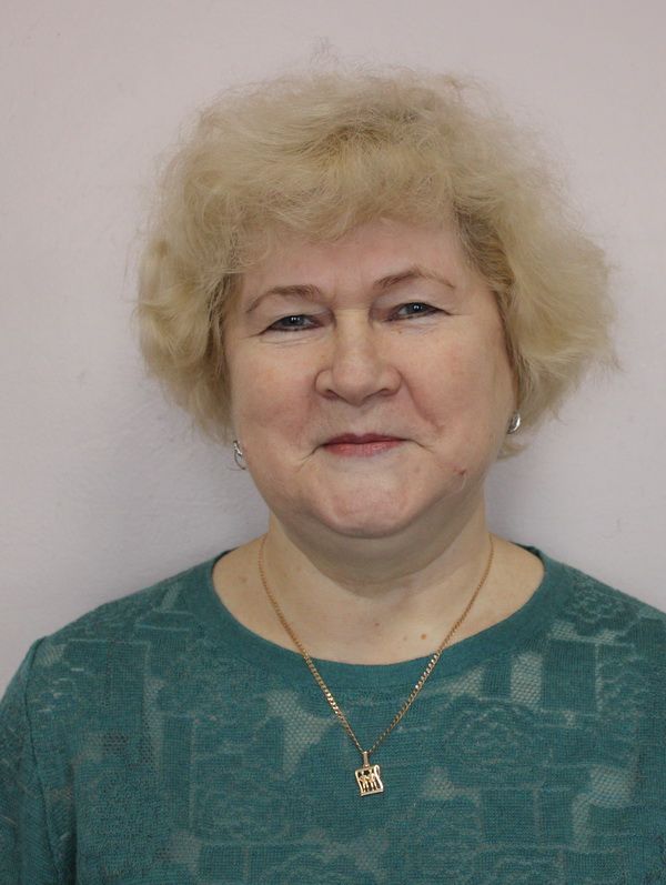 Попова Светлана Алексеевна.